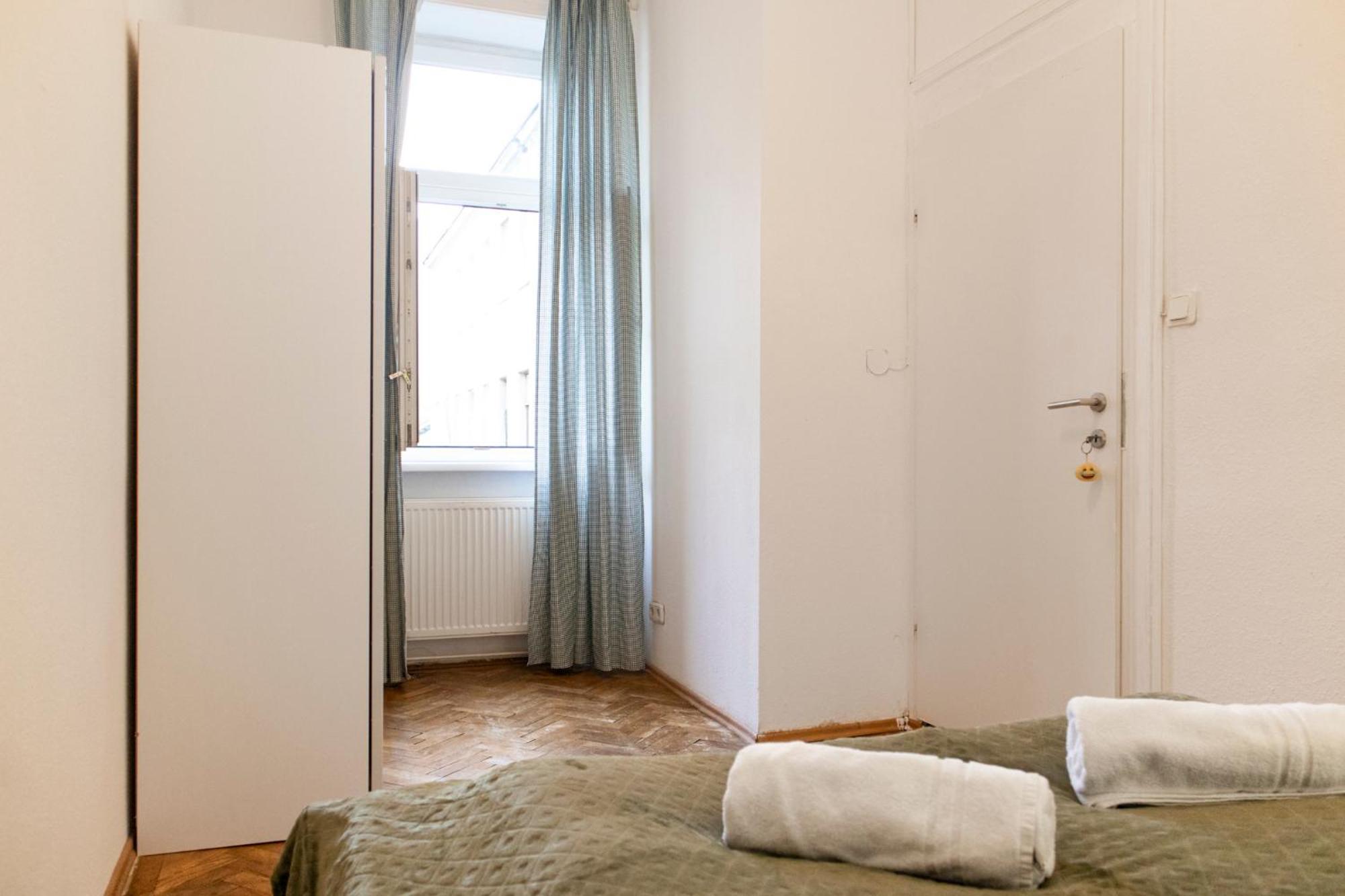 Sweet 2br Shared Standard Rooms, Location Apartment Wien